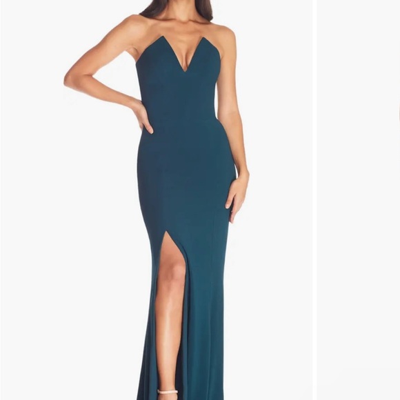 Dress The Population - Picture 1 of 7